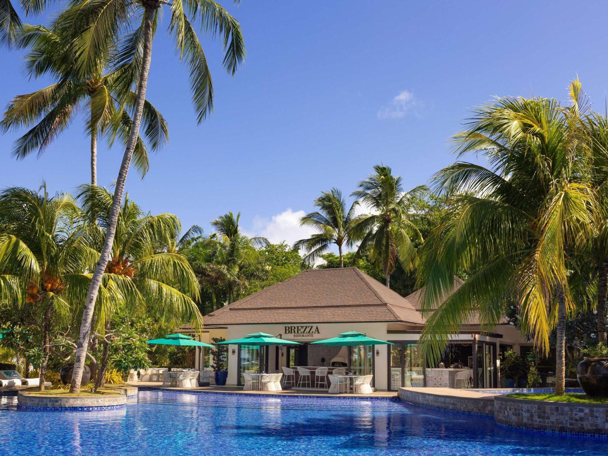 Movenpick Resort & Spa Boracay Yapak Exterior foto The swimming pool at the resort